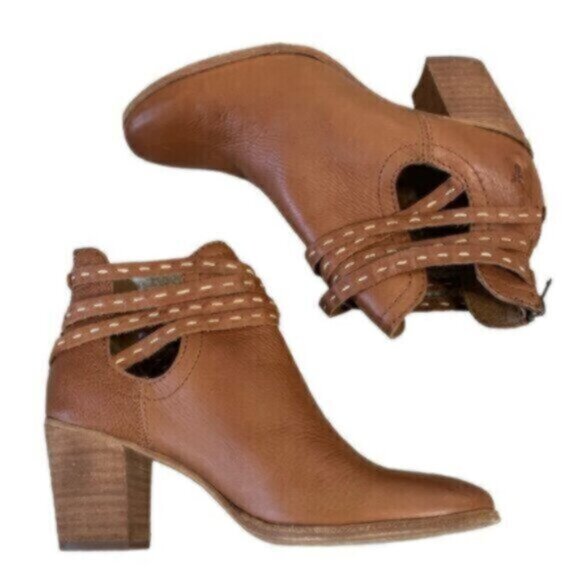 Frye Naomi Pickstitch Leather Ankle Boots - Picture 5 of 12